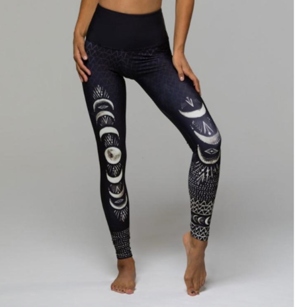 Onzie Las Lunas yoga leggings. High waist. XS
